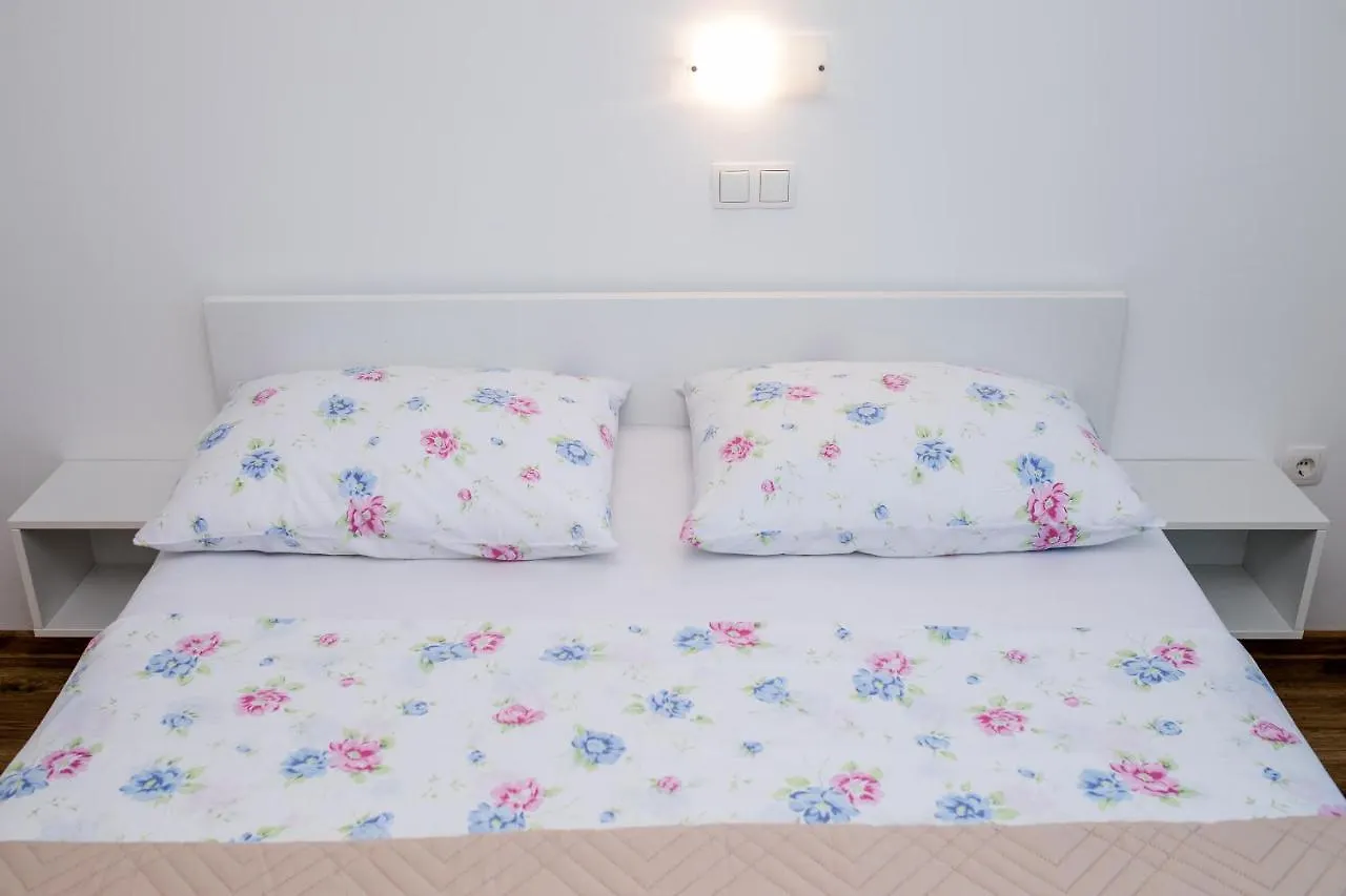 Zeljko Apartmani Lopar